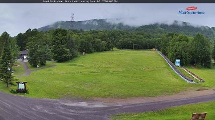 Mont-Sainte-Anne: Pente Ecole (mont-sainte-anne.com)