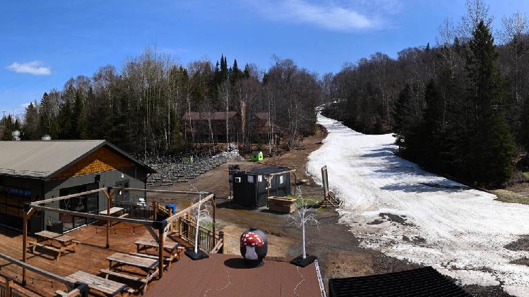Webcam Mont Blanc: Base Versant Faustin