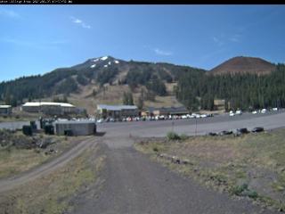 Mount Bachelor: West Village Base (mtbachelor.com)