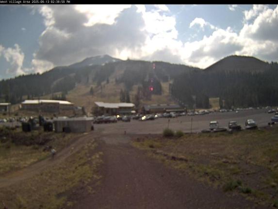 Webcam Mount Bachelor: West Village Base