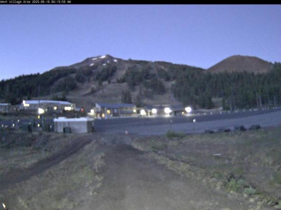 Webcam Mount Bachelor: West Village Base