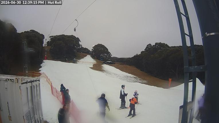Webcam Mount Baw Baw: Hut roll