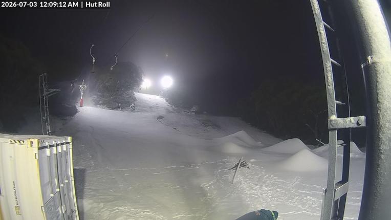 Webcam Mount Baw Baw: Hut roll