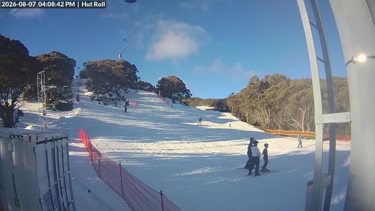 Webcam Mount Baw Baw: Hut roll