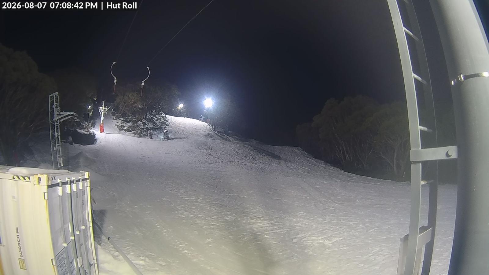 Webcam Mount Baw Baw: Hut roll