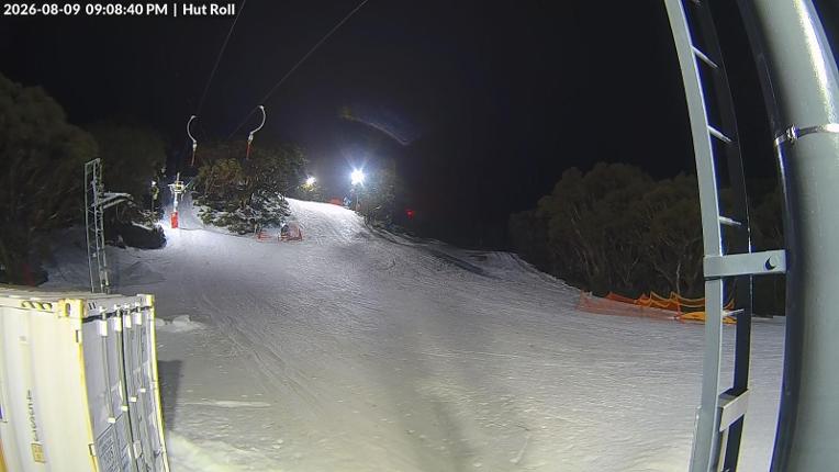 Webcam Mount Baw Baw: Hut roll