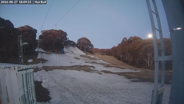 Webcam Mount Baw Baw: Hut roll