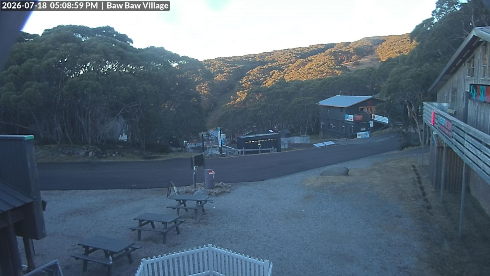 Webcam Mount Baw Baw: Village