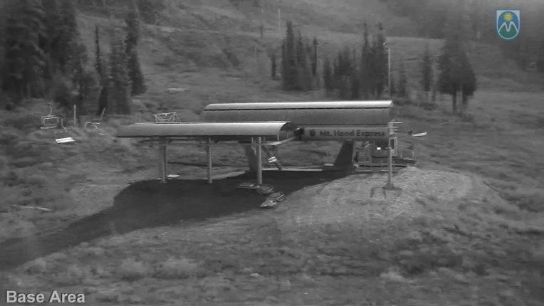Webcam Mount Hood Meadows: Base