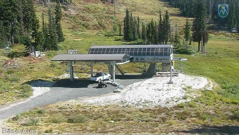 Webcam Mount Hood Meadows: Base