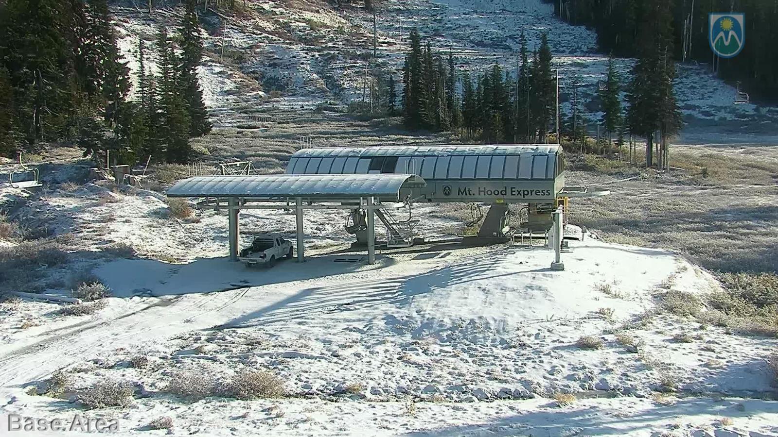Webcam Mount Hood Meadows: Base