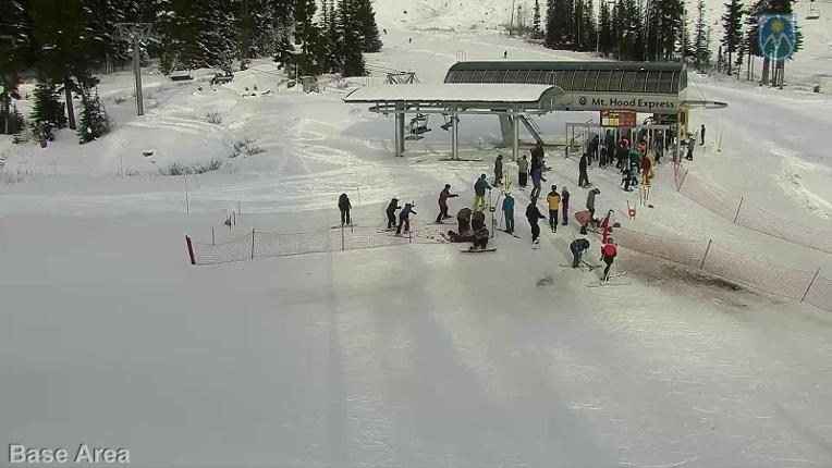 Webcam Mount Hood Meadows: Base