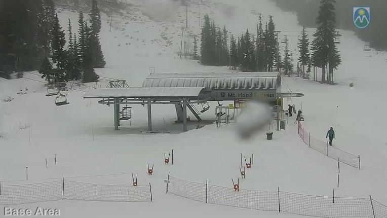 Webcam Mount Hood Meadows: Base