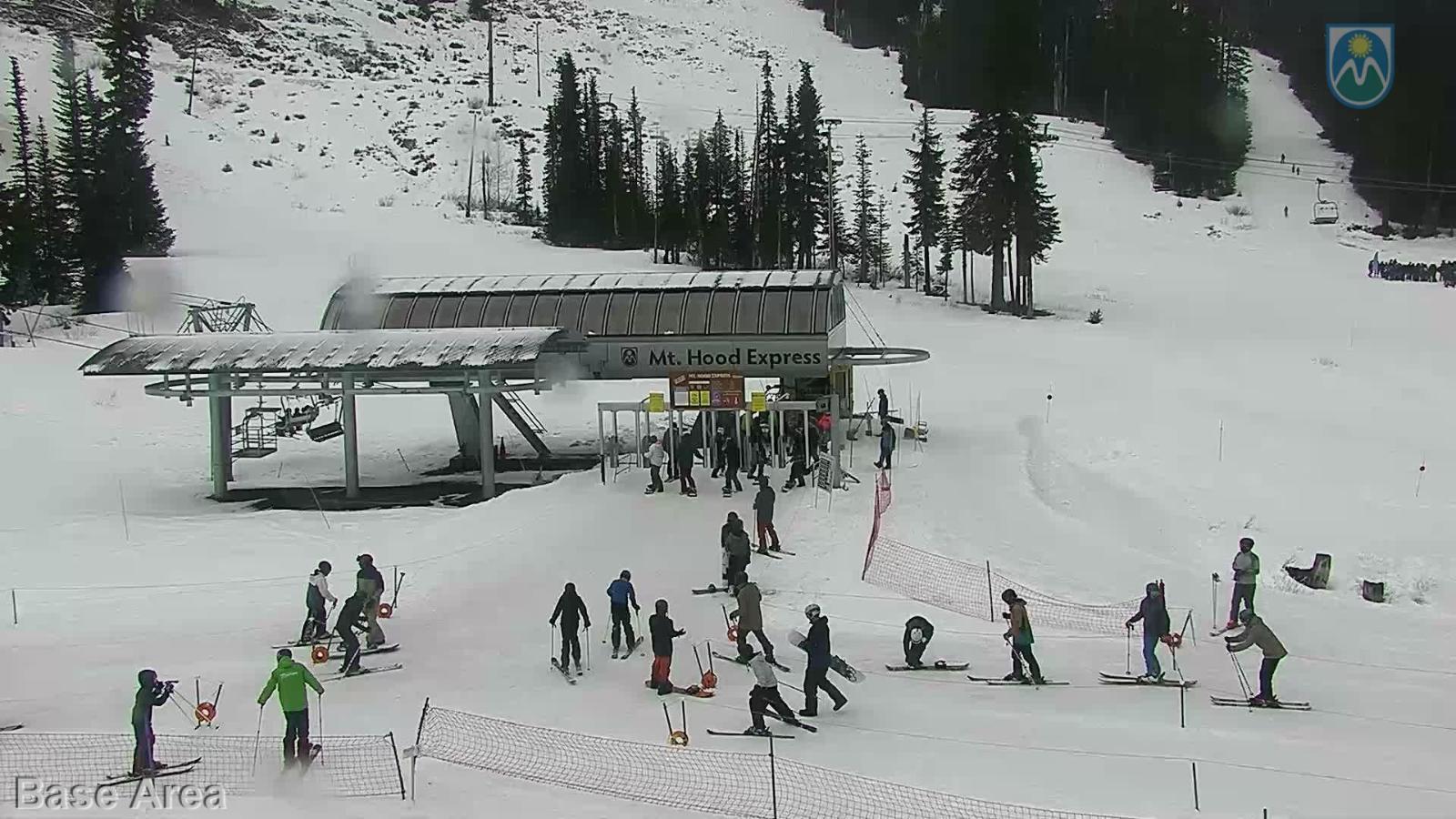 Webcam Mount Hood Meadows: Base