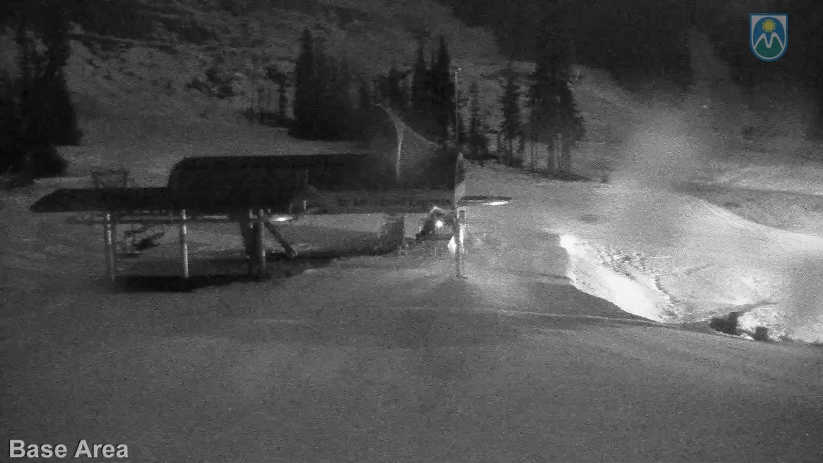 Webcam Mount Hood Meadows: Base