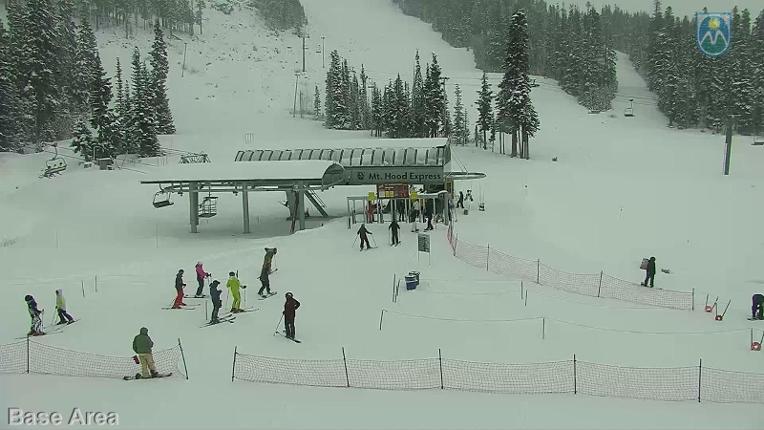 Webcam Mount Hood Meadows: Base