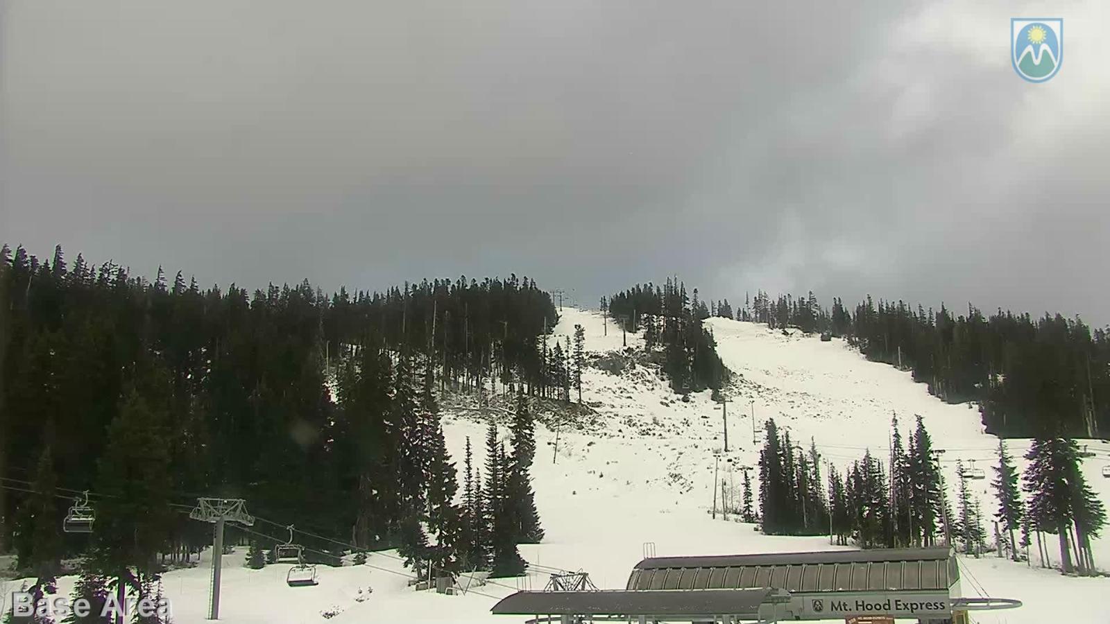 Webcam Mount Hood Meadows: Base