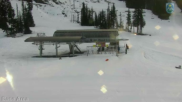 Webcam Mount Hood Meadows: Base