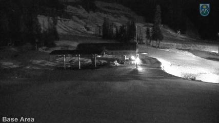 Mount Hood Meadows: Base (mthood.info)