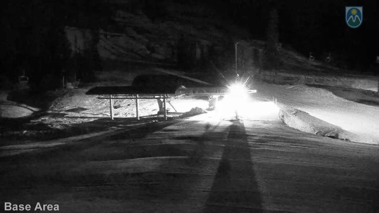 Webcam Mount Hood Meadows: Base