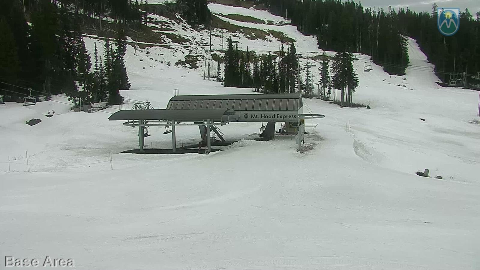 Webcam Mount Hood Meadows: Base