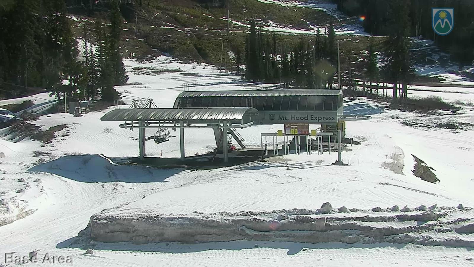 Webcam Mount Hood Meadows: Base