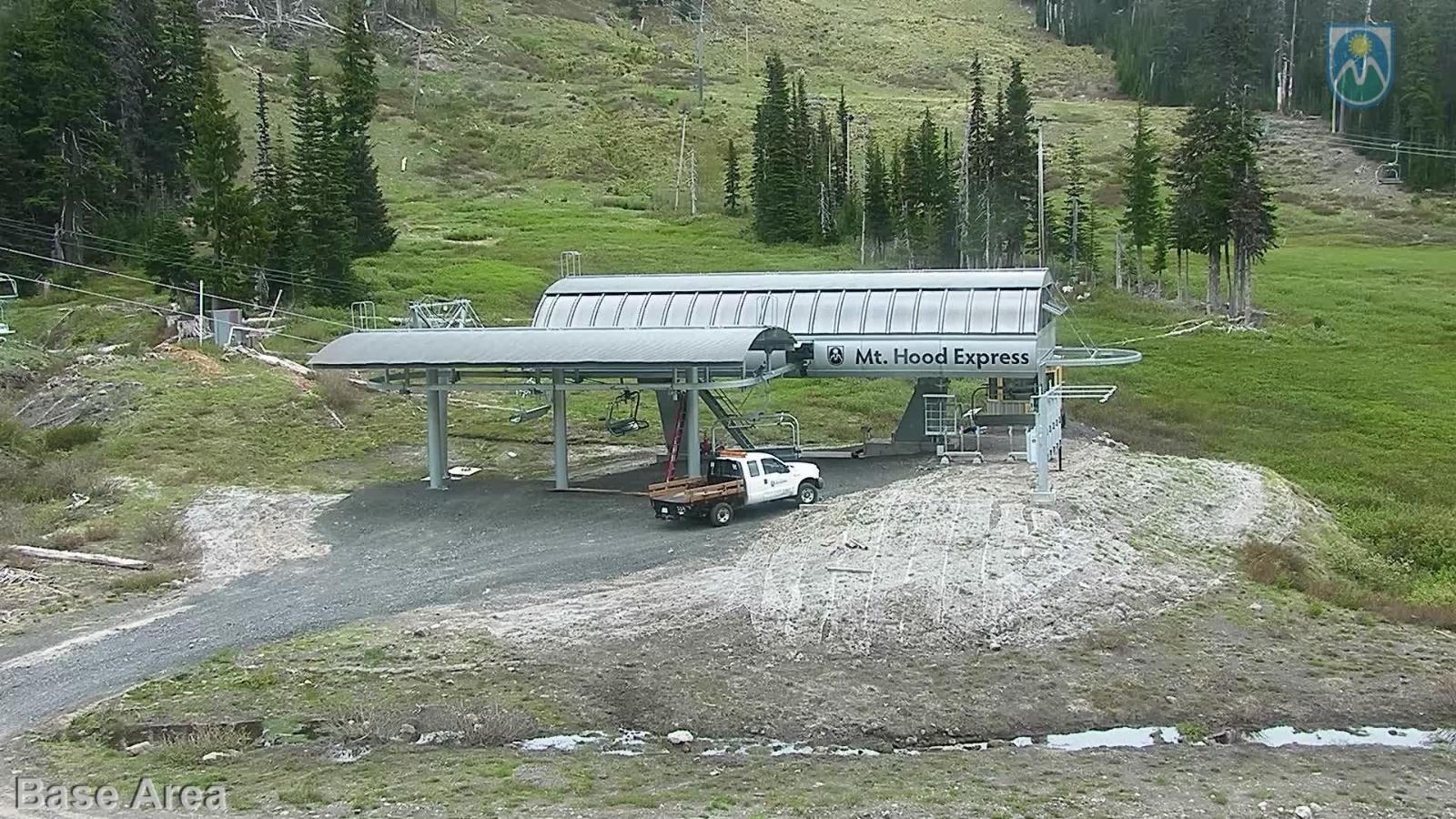 Webcam Mount Hood Meadows: Base