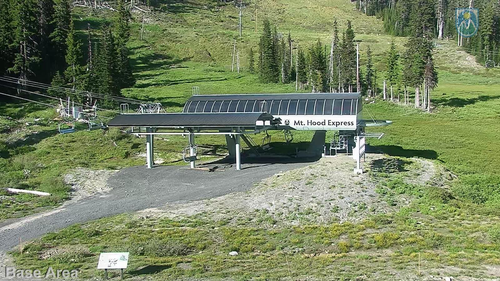 Webcam Mount Hood Meadows: Base