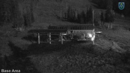 Mount Hood Meadows: Base (mthood.info)