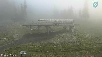 Mount Hood Meadows: Base (mthood.info)
