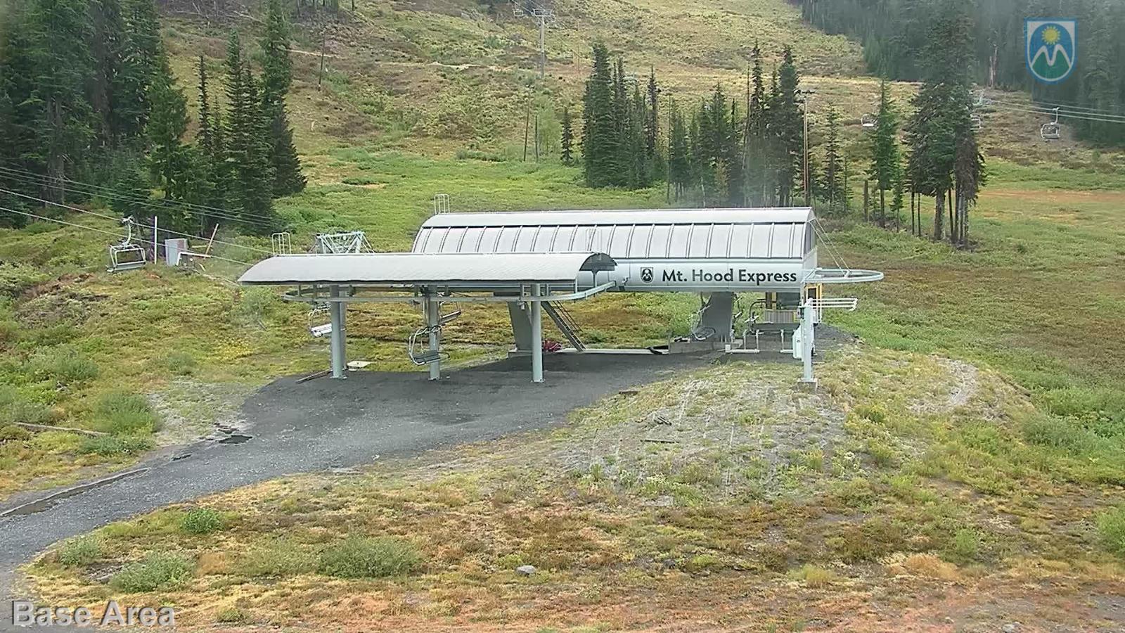 Webcam Mount Hood Meadows: Base