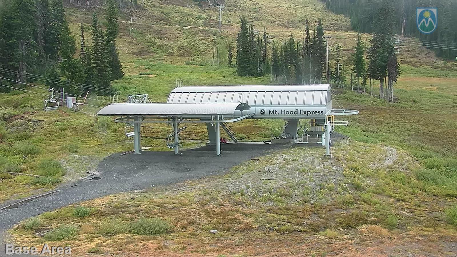 Webcam Mount Hood Meadows: Base
