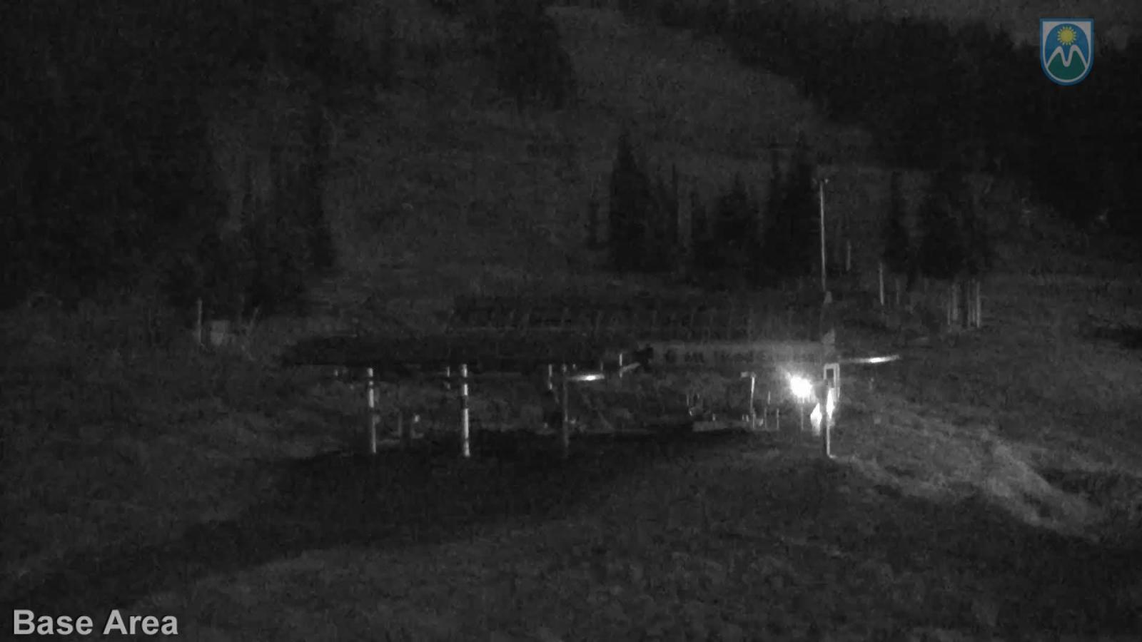 Webcam Mount Hood Meadows: Base
