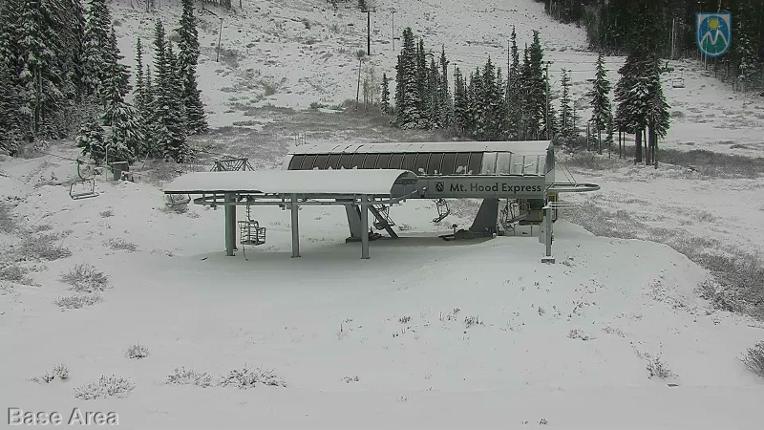 Webcam Mount Hood Meadows: Base
