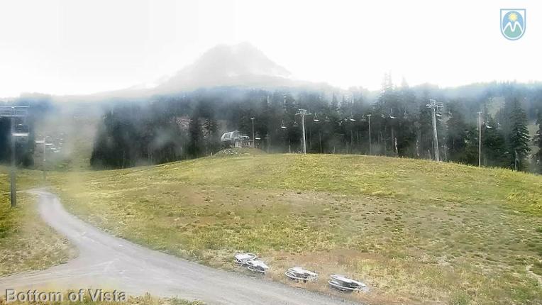Webcam Mount Hood Meadows: Bottom of Vista