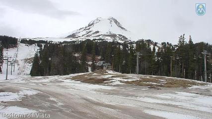 Mount Hood Meadows: Bottom of Vista (mthood.info)