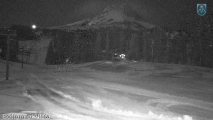 Mount Hood Meadows: Bottom of Vista (mthood.info)