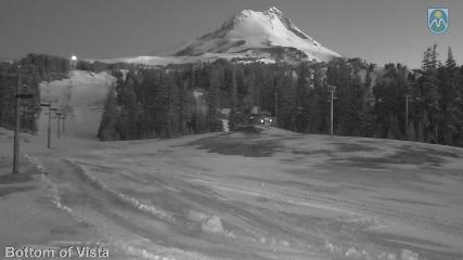 Mount Hood Meadows: Bottom of Vista (mthood.info)