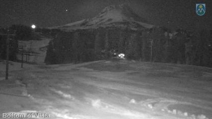 Mount Hood Meadows: Bottom of Vista (mthood.info)