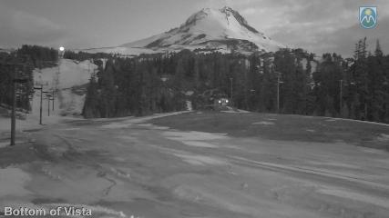 Mount Hood Meadows: Bottom of Vista (mthood.info)