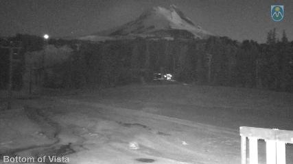 Mount Hood Meadows: Bottom of Vista (mthood.info)