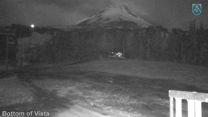 Mount Hood Meadows: Bottom of Vista (mthood.info)