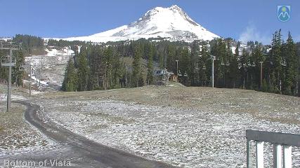 Mount Hood Meadows: Bottom of Vista (mthood.info)