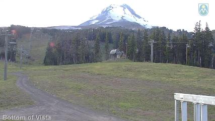 Mount Hood Meadows: Bottom of Vista (mthood.info)