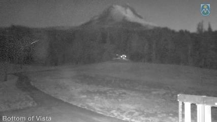 Mount Hood Meadows: Bottom of Vista (mthood.info)