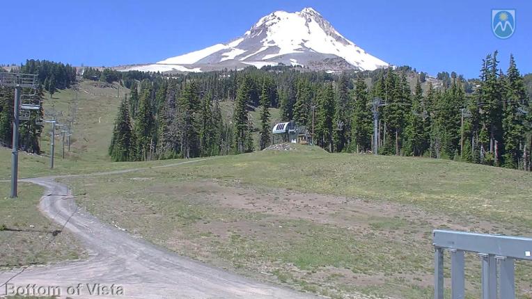 Webcam Mount Hood Meadows: Bottom of Vista