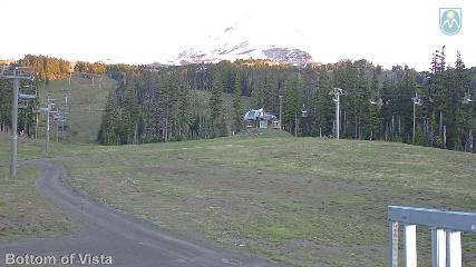 Mount Hood Meadows: Bottom of Vista (mthood.info)
