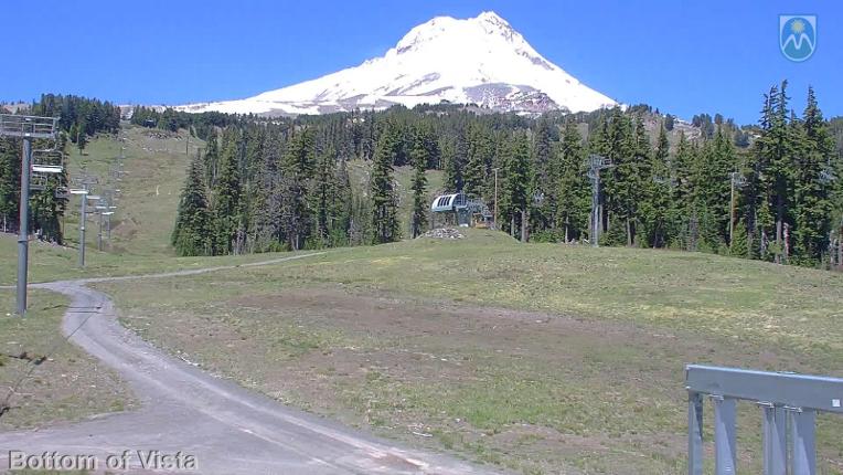 Webcam Mount Hood Meadows: Bottom of Vista