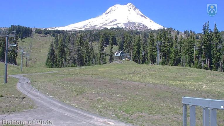 Webcam Mount Hood Meadows: Bottom of Vista