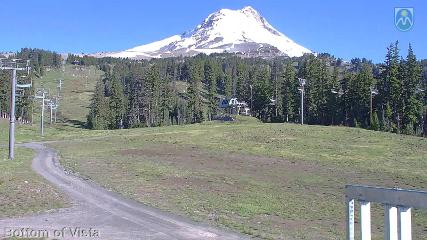 Mount Hood Meadows: Bottom of Vista (mthood.info)